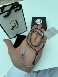 اسود شفاف